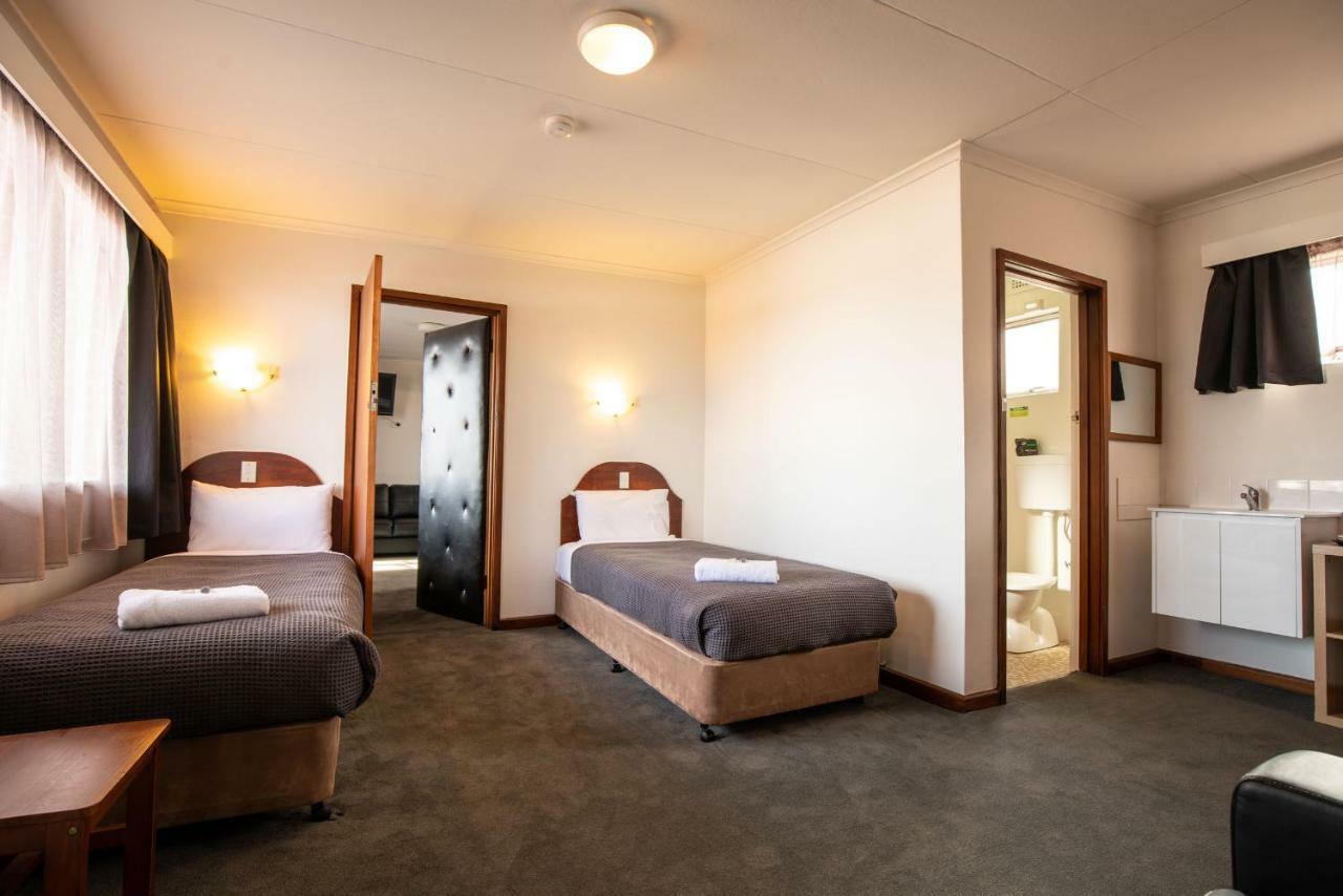 City View Motel Montagu Bay Esterno foto
