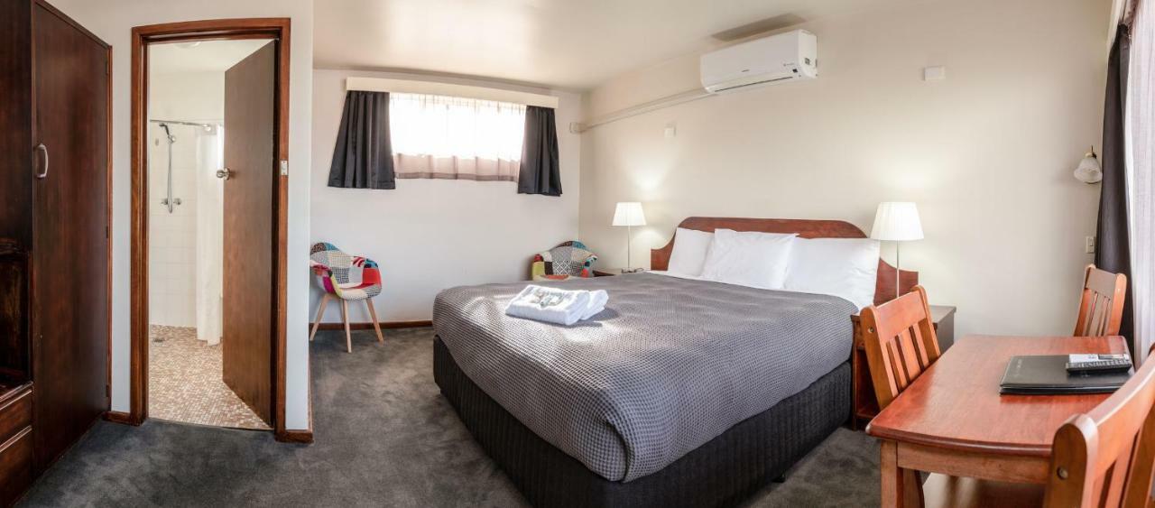 City View Motel Montagu Bay Esterno foto